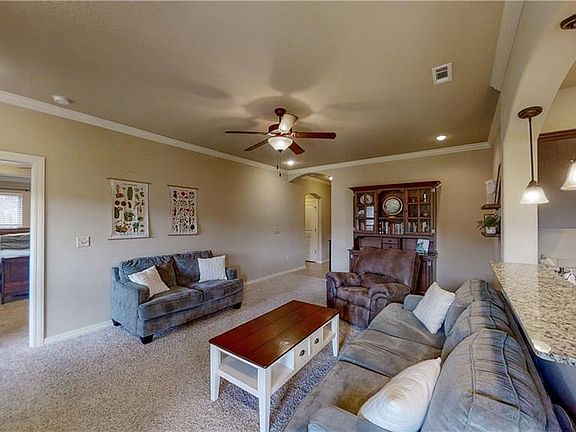 4th image of 3065 N Verona Ln