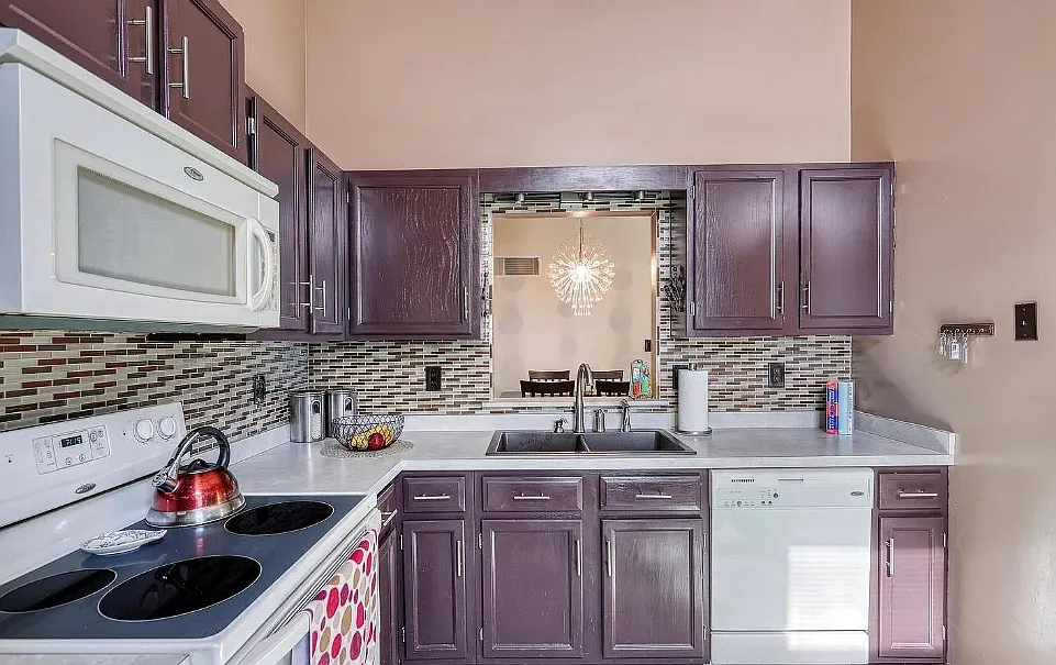 2 bed, 1088 sqft, $1,350 — Photo 4