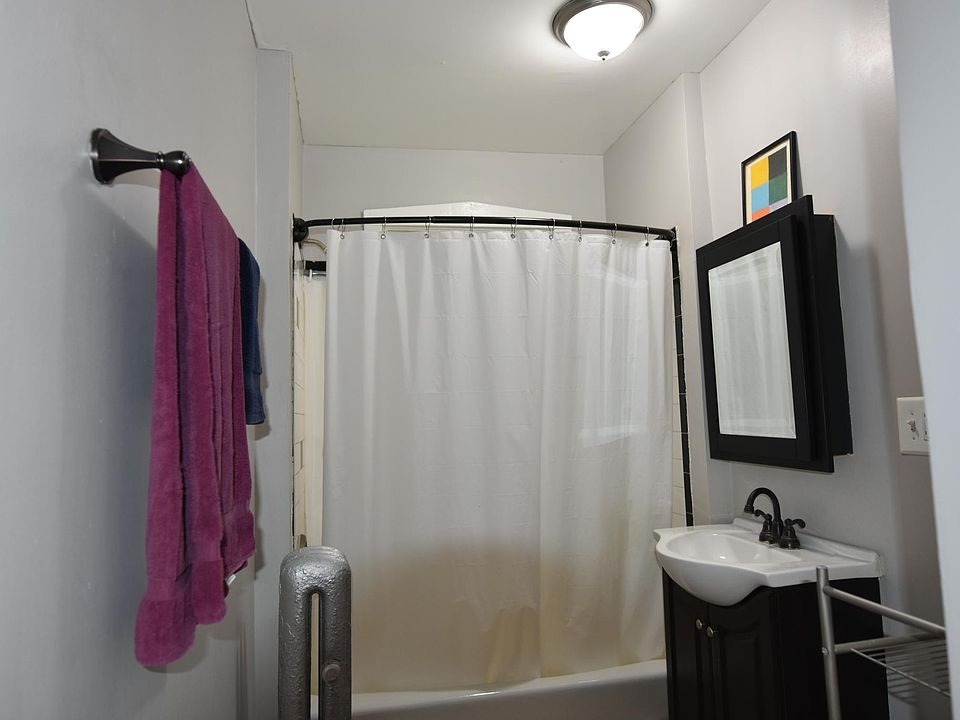 1st image of 250 Washington Blvd APT 1