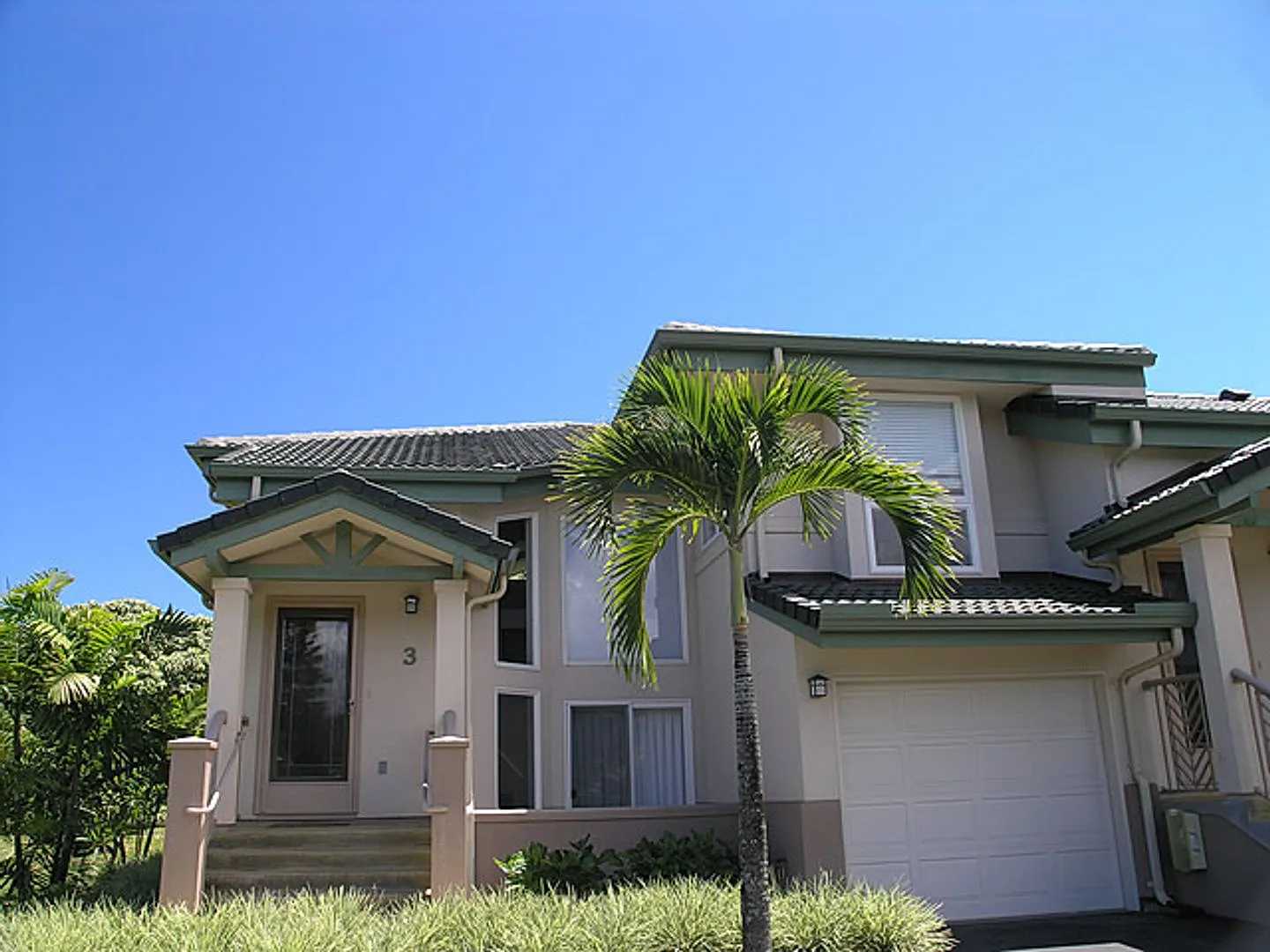 3 bed, 3.0 bath, 2000 sqft, $5,500 — Photo 2