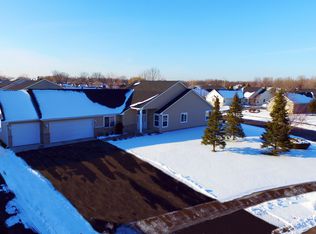 7001 Eagle Trail, Centerville, MN 55038