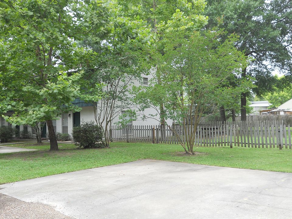 1st image of 1224 Park Dr