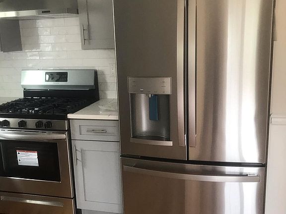 5th image of 313 Bartlett Ave #B