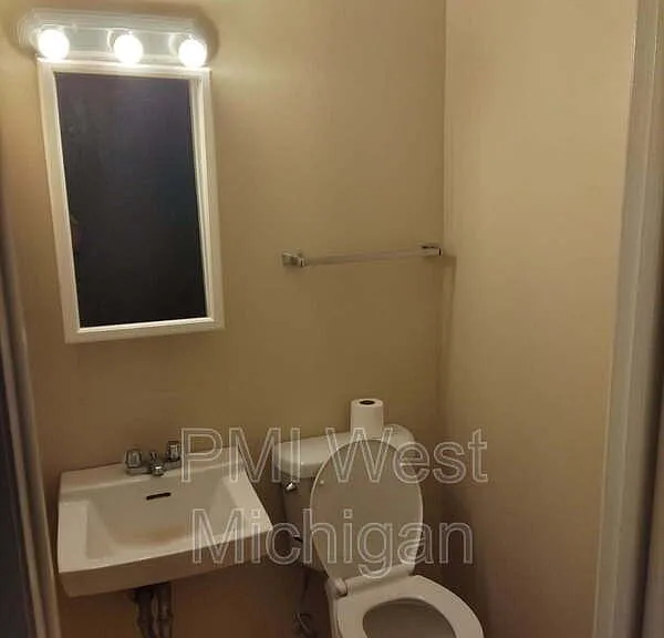 4258 Bond Ave #4 — Photo 12