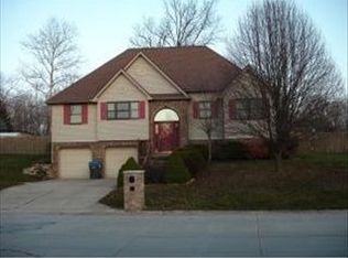 745 S Lantern Ln, Ellettsville, IN 47429