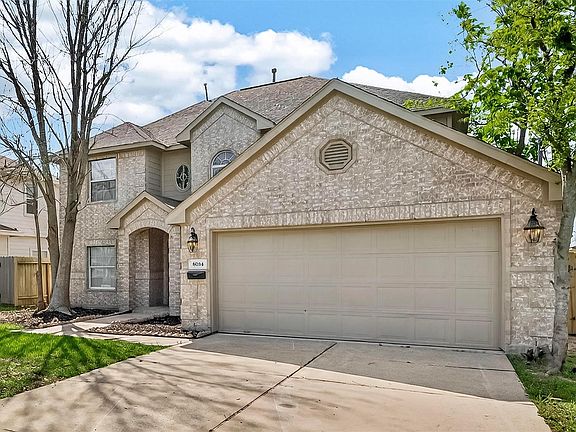 2nd image of 8034 Fountain