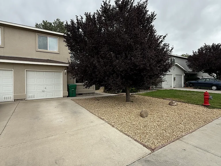625 Sunny Ln #D — Photo 8