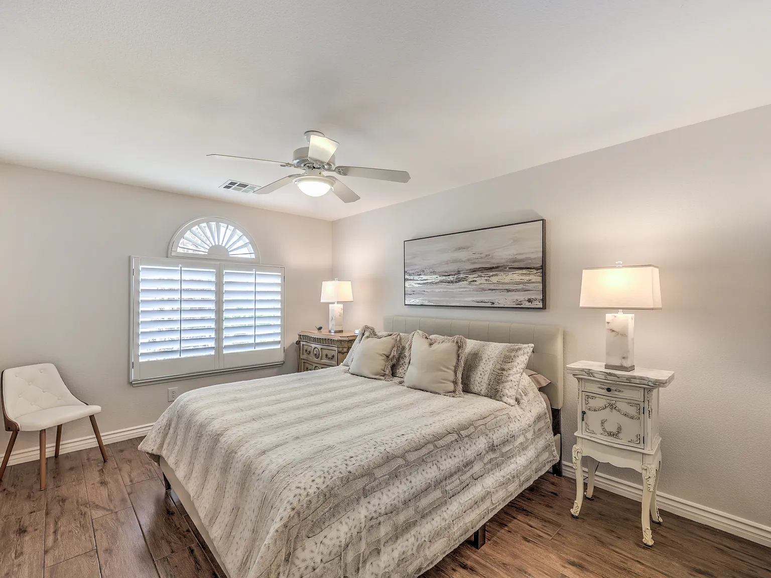 3 bed, $7,800 — Photo 3