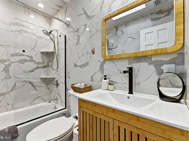 191 Lakeshore Dr — Photo 15