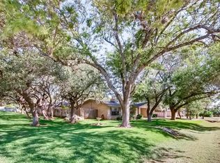 307 Lakeway Dr, Lakeway, TX 78734