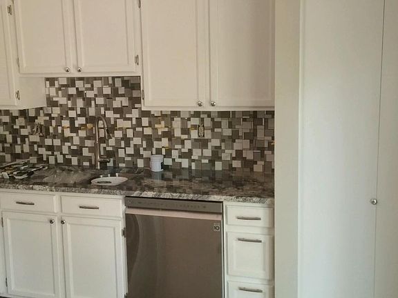 modern kitchen with all high end stainless steel 