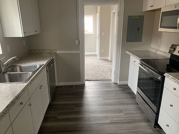 3rd image of 2018-2020 S Columbine St #2020-A