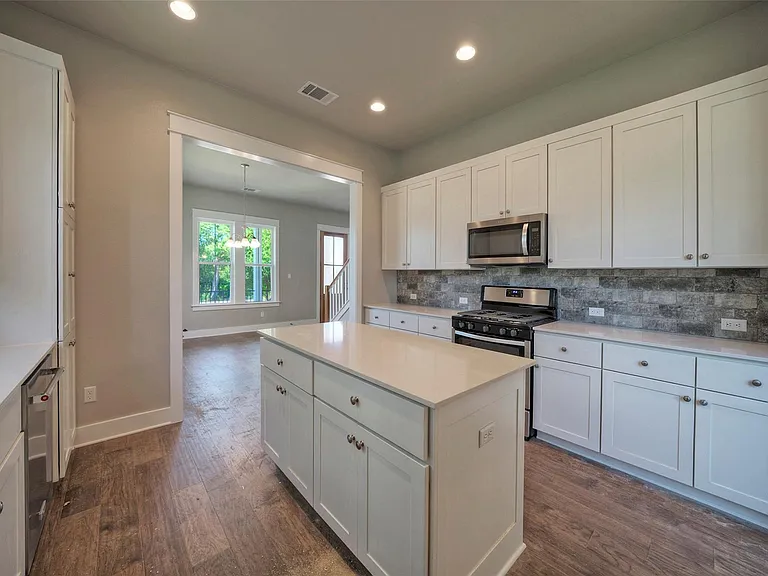 1086 Twain St — Photo 25