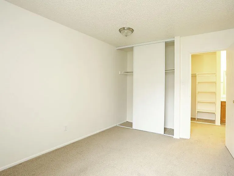 Flatirons Park Apartments — Photo 22