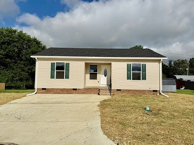 1st image of 2 Chastain St W Lot 2