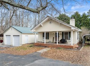2000 Dr Bramblett Rd, Cumming, GA 30028