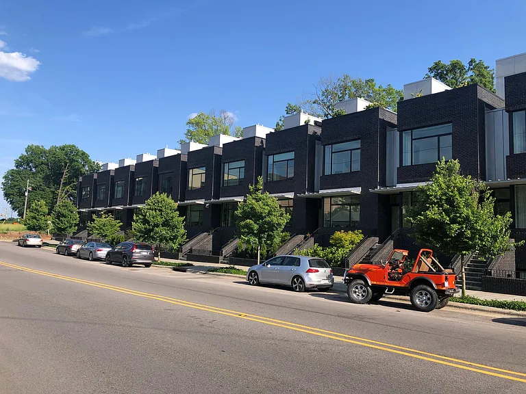 2321 Clark Ave — Photo 2