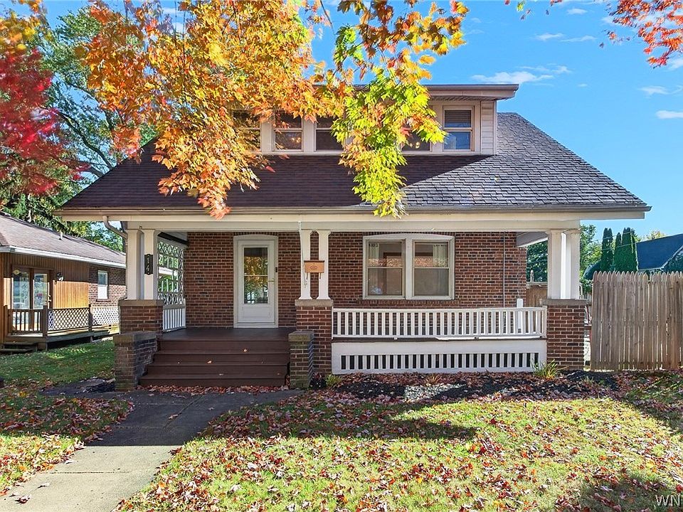 1st image of 14 Henry Dr