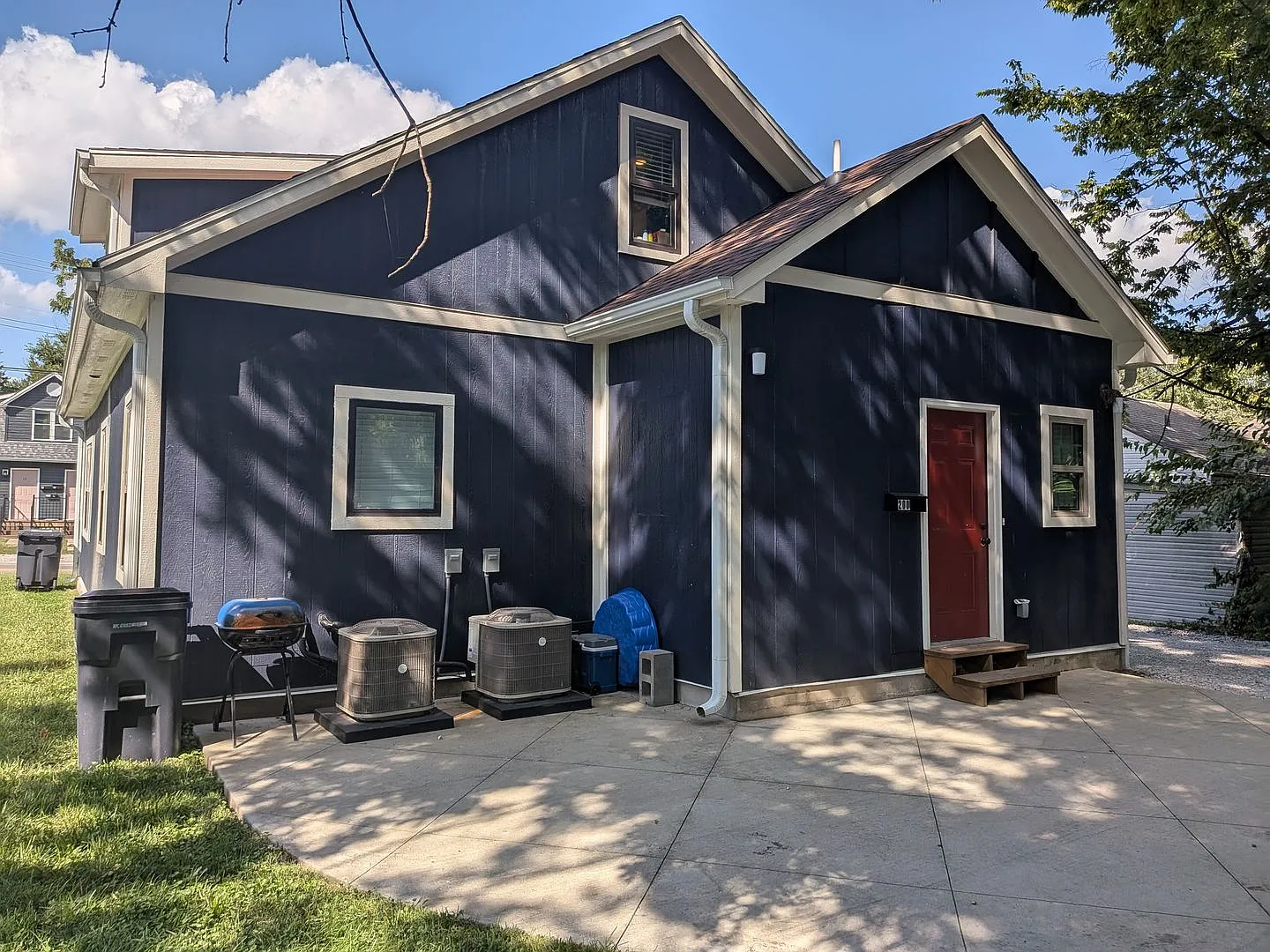 308 W Worley — Photo 1