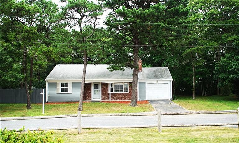 1st image of 8 Johnson Ln