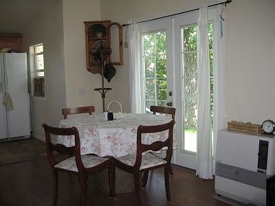eatting nook with french doors