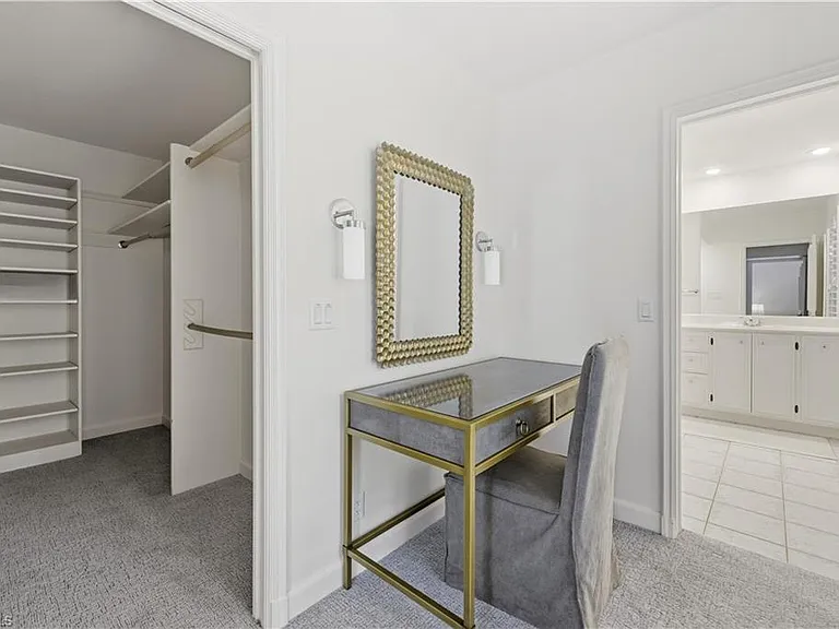 2700 Lantern Ln — Photo 29