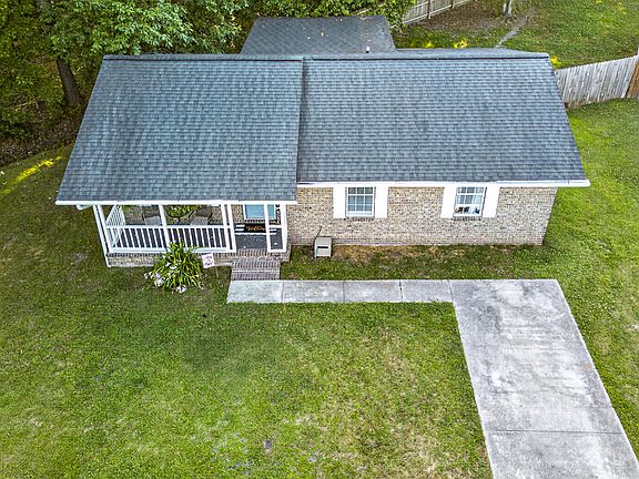 4th image of 216 Azalea Ct