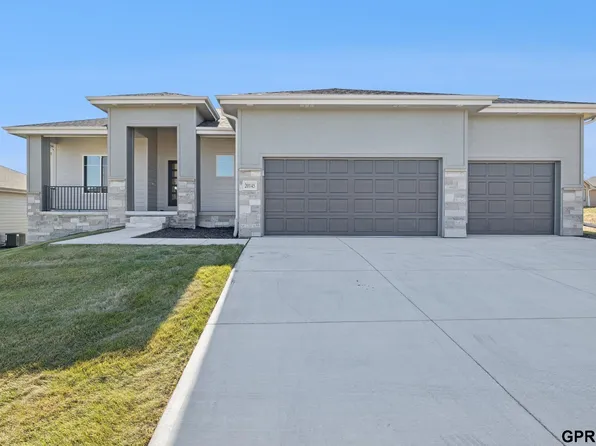 20145 S St, Omaha, NE 68135