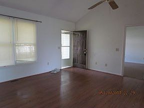 1st image of 120 Oak Valley Dr