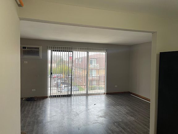 4th image of 4332 W Park Lane Dr APT 3A