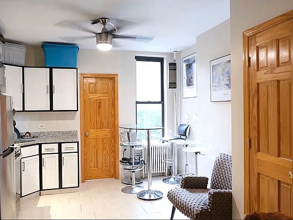 5th image of 318 E 80th St #4SW
