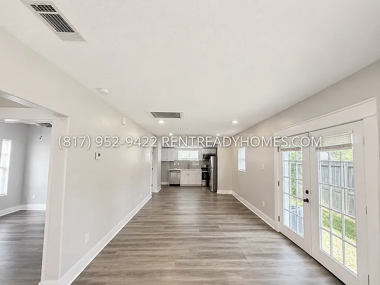 102 Anderson St — Photo 7
