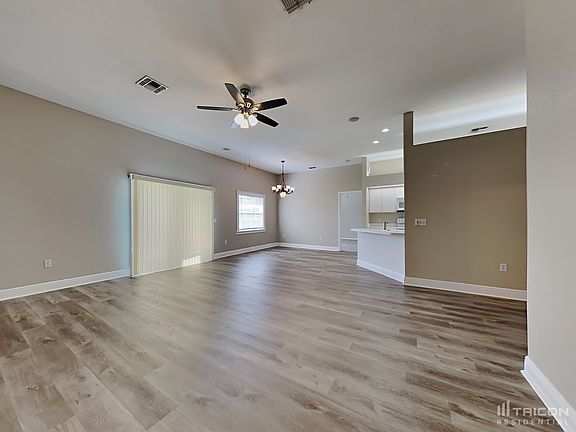 3rd image of 129 Ruby Lake Dr