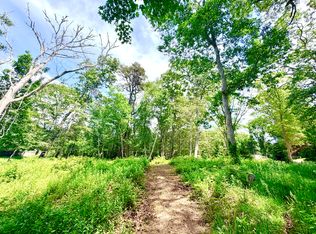 52 Heath Hen Ln, Tisbury, MA 02568