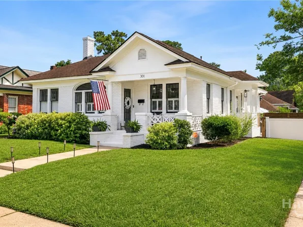 301 E 51st Street, Savannah, GA 31405