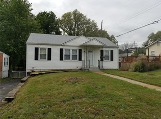 140 Constance Ct, Saint Ann, MO 63074