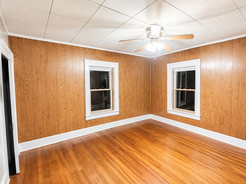 1st image of 23 Sherwin St #1