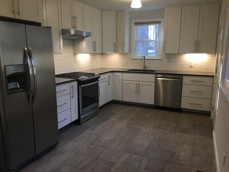 407 Walnut St — Photo 3