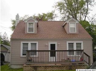 19 Water St, Farmingdale, NJ 07727