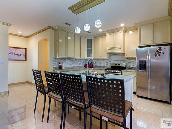 5th image of 545 Fruitdale Dr