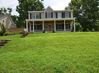 2125 Boxwood Dr, Falls Church, VA 22043