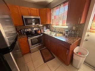 3rd image of 53 NW 169th Street