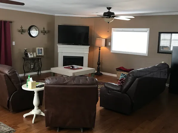 105 Will Henry Dr, Lepanto, AR 72354