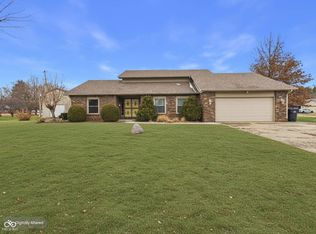 2111 Round Barn Rd, Anderson, IN 46017