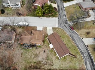 301 Zetta Dr, Washington, MO 63090