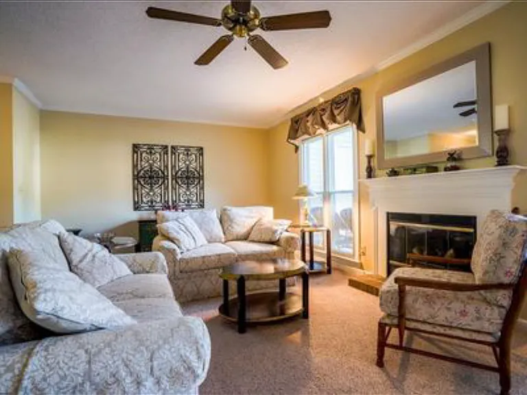 2029 Hearthwood Ct — Photo 7