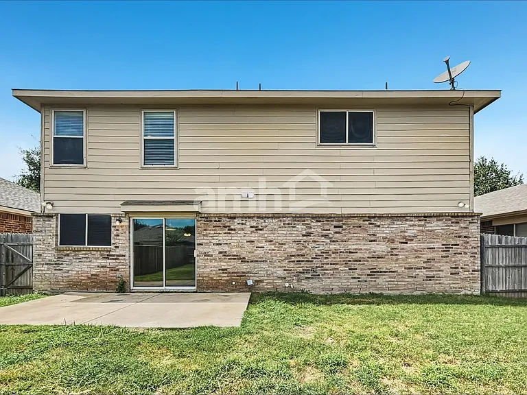 2014 Kingsbridge Dr — Photo 16