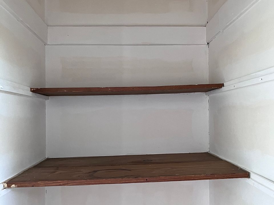 Short closet