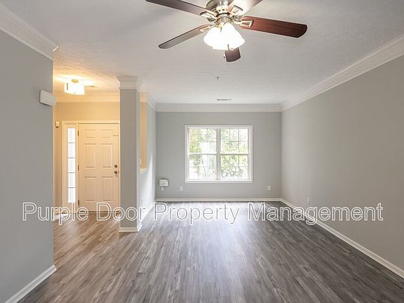 5th image of 509 Blossom Way