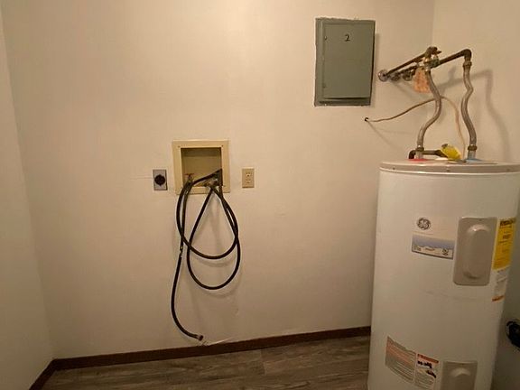 4th image of 32340 South Ln APT 2